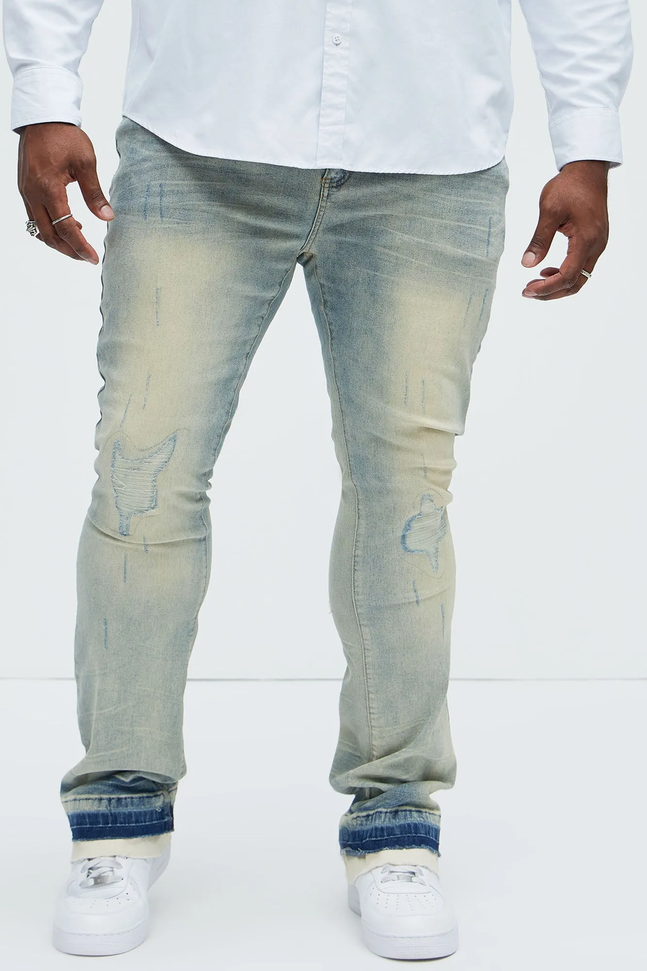 Below Me Distressed Skinny Flare Jeans - Light Wash