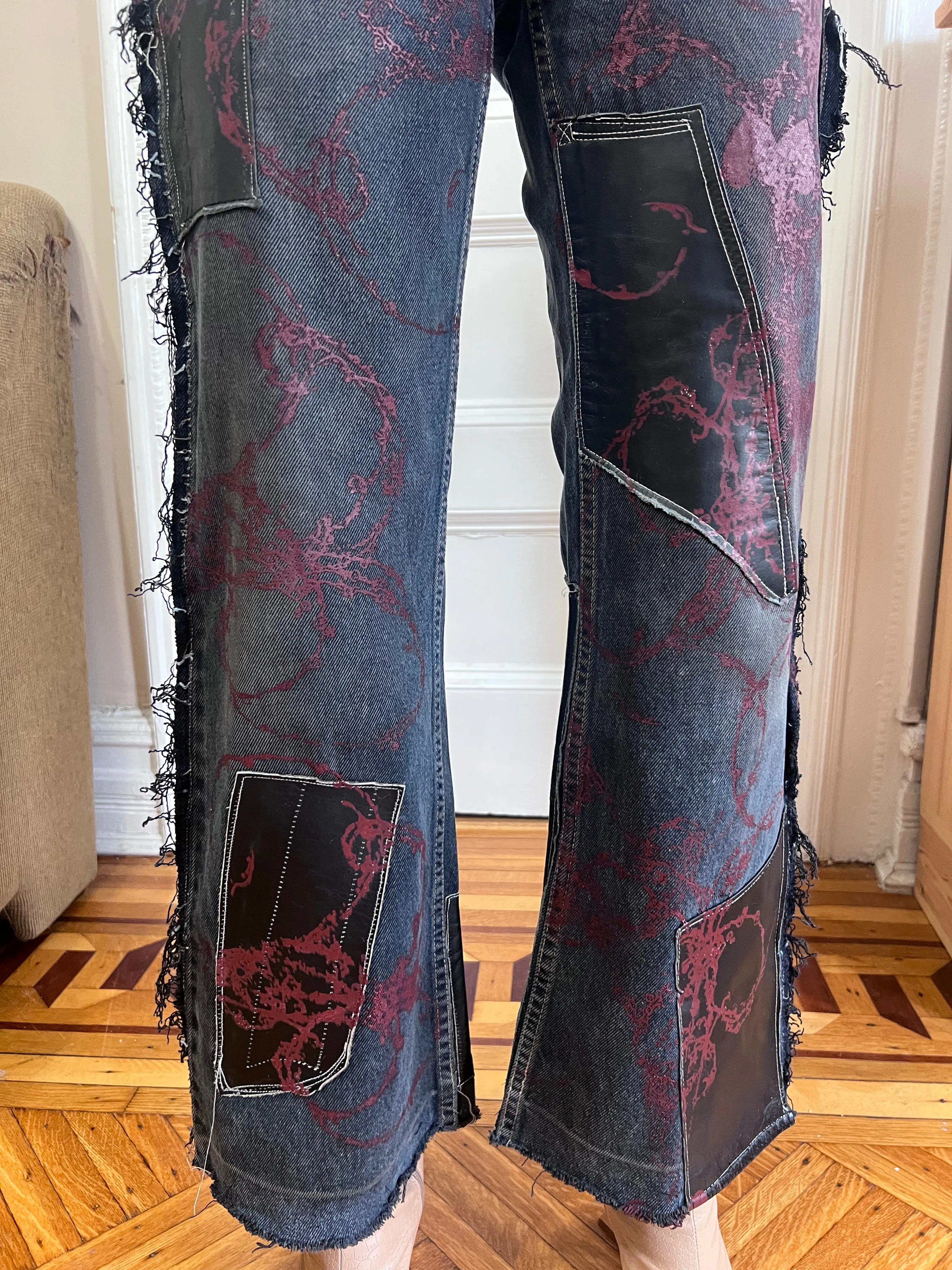 DIRTY JEANS