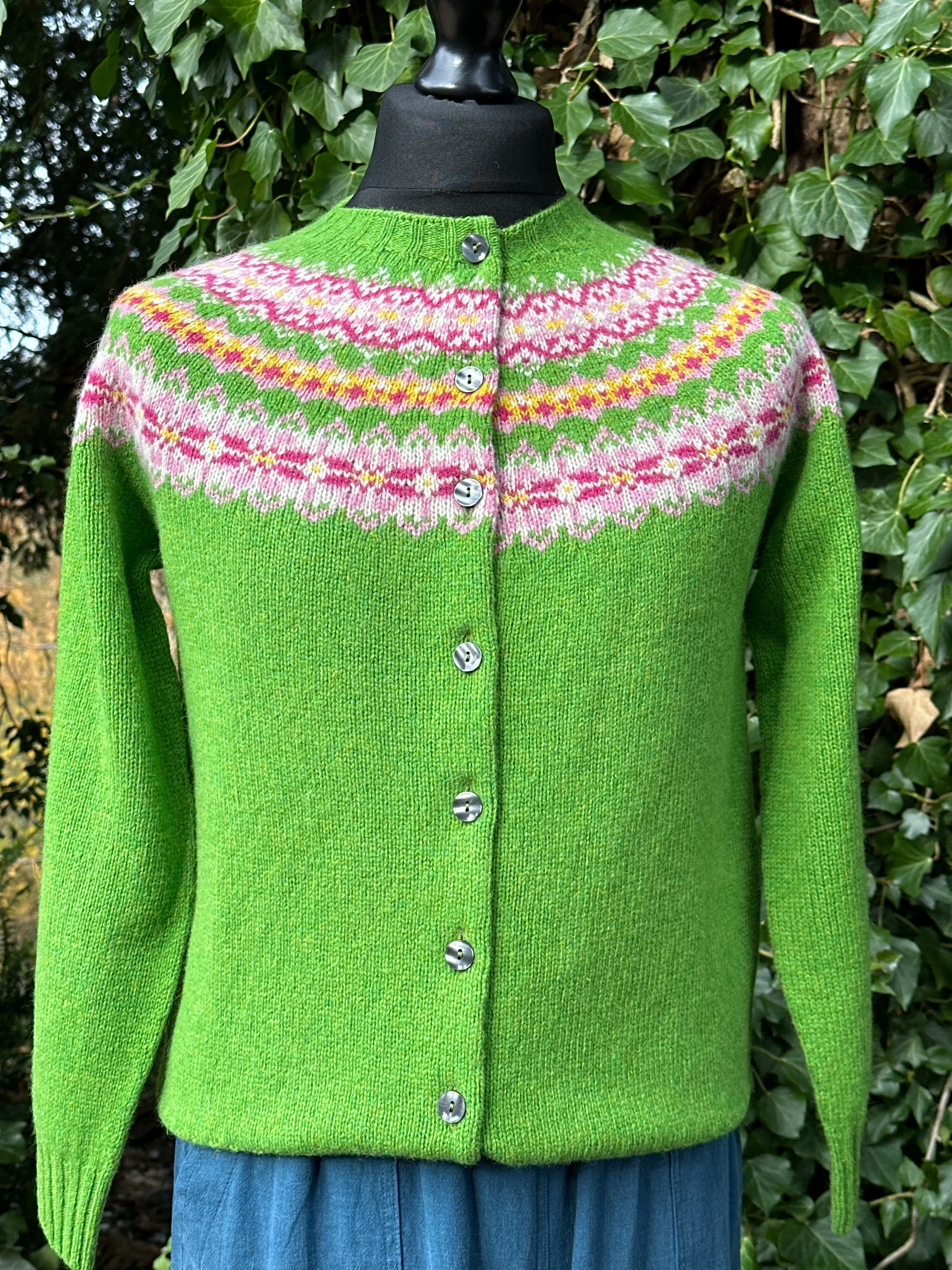 New Harley Of Scotland Garden Leaf Fairisle Cardigan