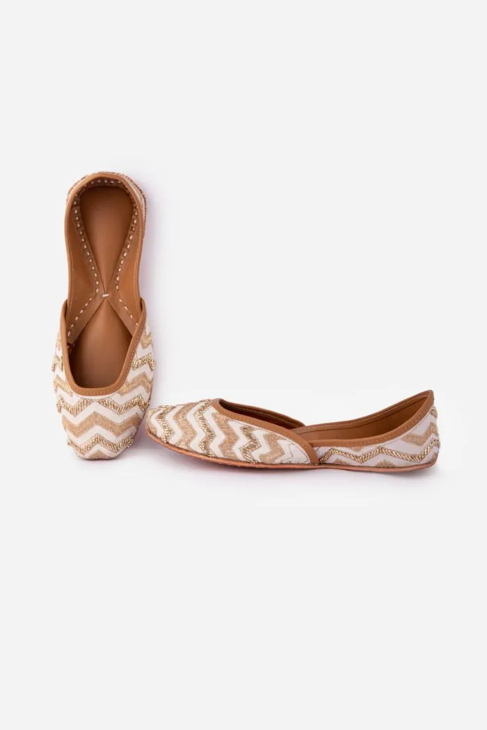 White-Gold Taffeta Juttis
